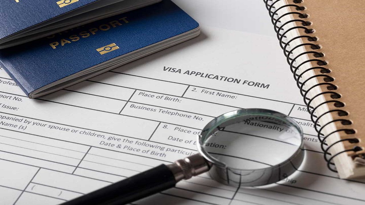 visa-application-form-composition